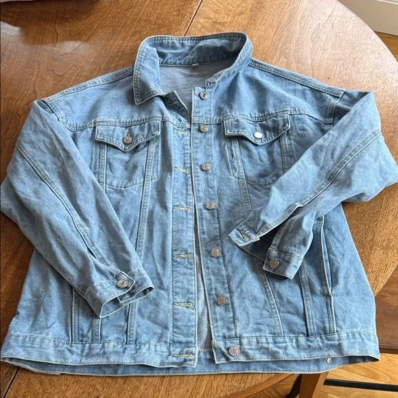 Oversized denim jacket - Picture 2 of 2